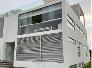 Hermosa Casa en Segunda Fila de Playa Las Gramas Chilca