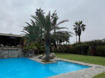 Casa en Venta Como Terreno! 2 Lotes Divididos en La encantada de Villa