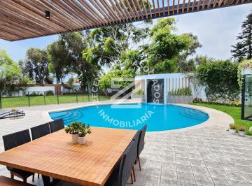 Vendemos Casa de 1, 891 m² en La Encantada de Villa, Chorrillos