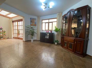 Vendo Casa Familiar con Bello Jardín y Terraza en Chorrillos