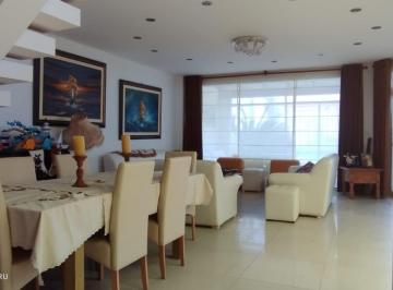 Casa en Venta con Vista Al Mar en Brisas de Villa