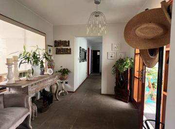 En Venta Linda Casa en Condominio en La Encantada de Villa