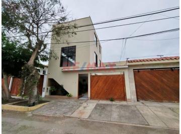 Venta Casa + Duplex
