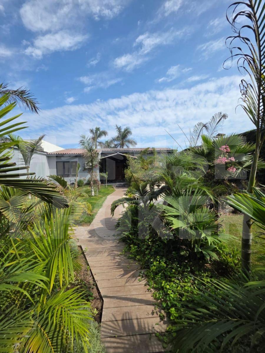 2 Casas At. 1330 m² Piscina, Jacuzzi, Gimnasio Condominio con Seguridad