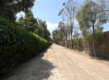 Precioso y Exclusivo Condominio en Cuyos Lotes La Vida Familiar Es Muy Privada, Sin Registro Visual.
