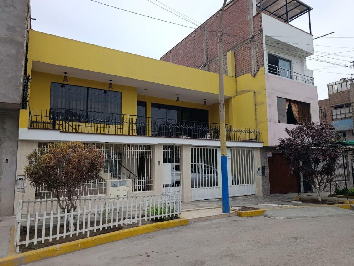 Vendo Espaciosa Casa de 200 m² Cerca Al Parque Sinchi Roca en Comas