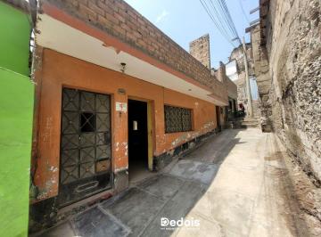 ¡Venta Casa Como Terreno de 216 m² en Comas!