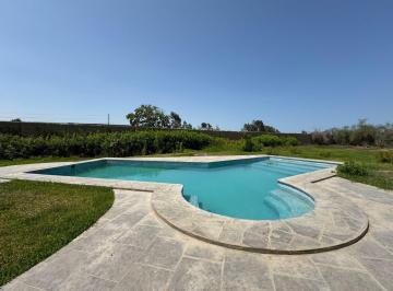 Casa de Campo con 3315 m² en Venta en El Carmen Chincha