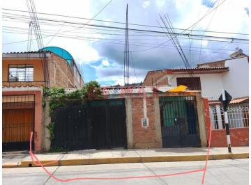 1179074 Venta Casa Como Terreno en Huaraz