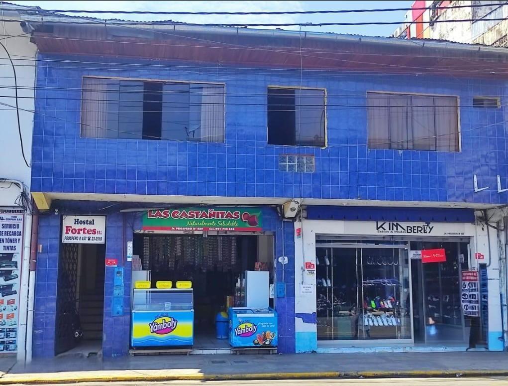 Venta de Hospedaje + 2 Locales Comerciales Ubicado a 2 Cdras. de La Plaza Mayor de Iquitos
