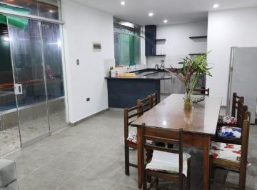 Casa de Playa en Venta de 180 m² – a 10 Minutos de Camaná y Cerca de La Panamericana