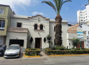 Hermosa Casa en Venta en Jesús María
