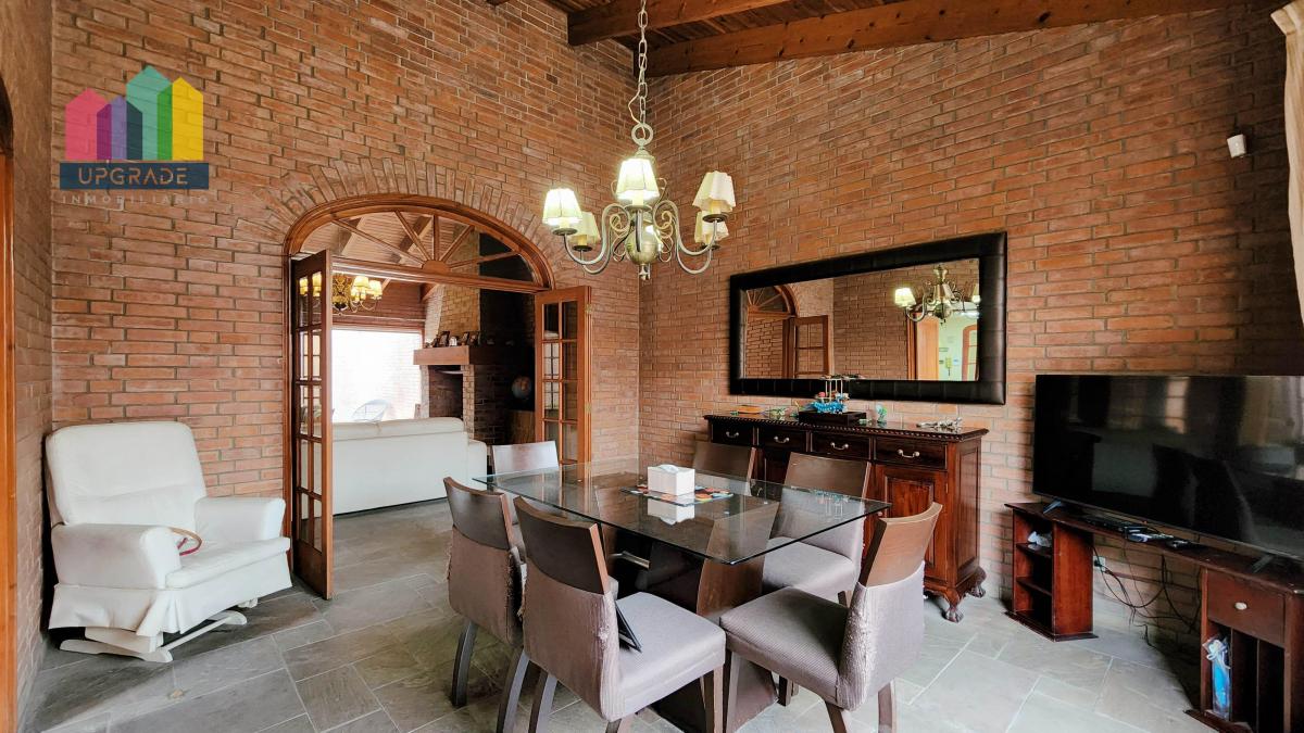 Preciosa Casa en Venta en El Remanso - de 3 a 6 Dorm