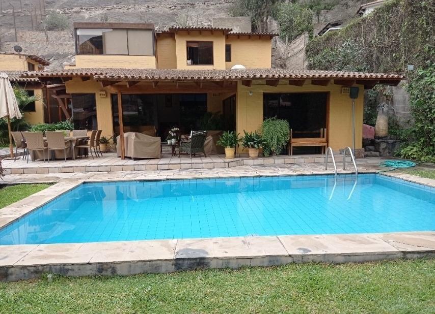 Vendo Bella Casa en Calle El Mirador N 2, Urb. La Planicie, La Molina