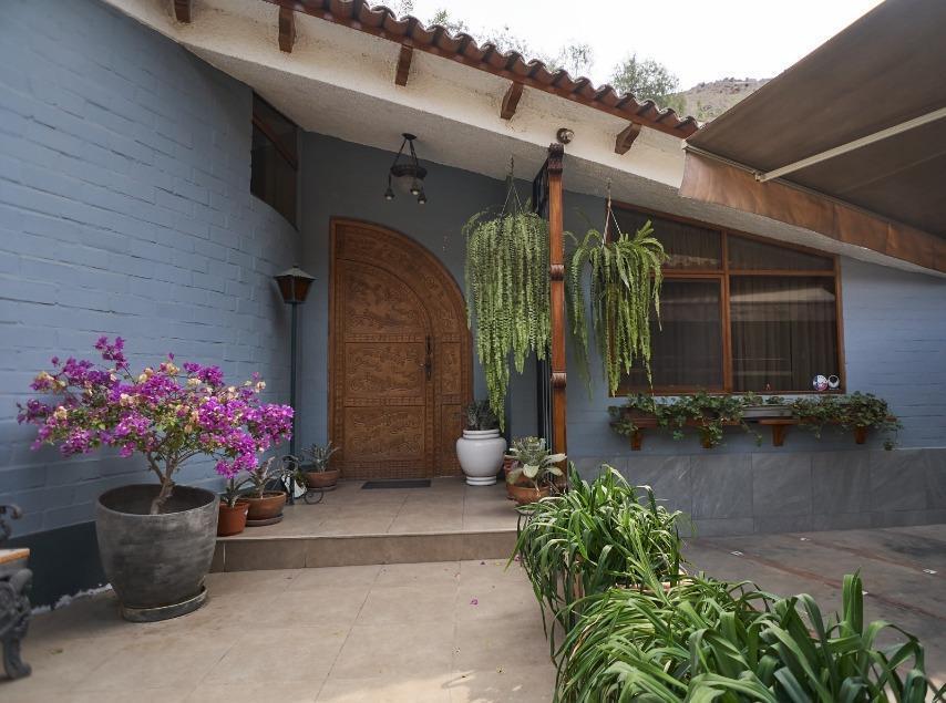 Vendo Hermosa Casa en Calle La Laguna N 5, Urb, La Planicie, La Molina