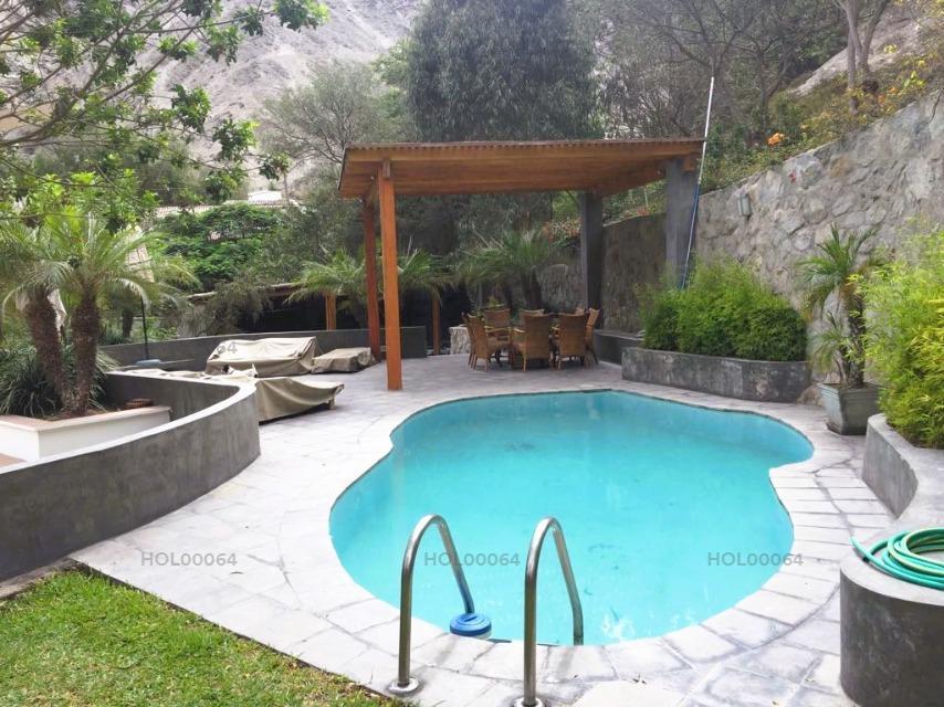 Vendo Bonita Casa en Calle El Refugio N 6, Urb. La Planicie, La Molina