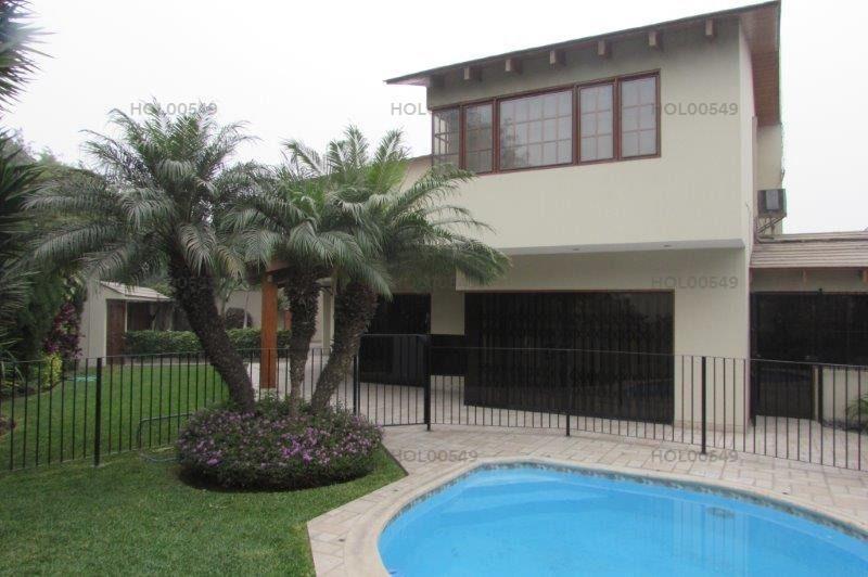 Vendo Casa en Avenida Jose Leon Barandiaran N 5, Urb. La Planicie, La Molina