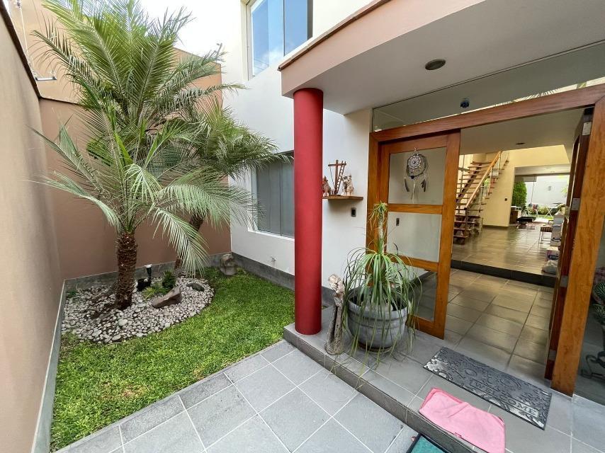 Vendo Casa en Calle Kivur N 1, Urb. Rinconada del Lago, La Molina.
