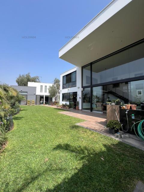 Vendo Linda Casa en Calle Monte Alegre N 4xx, Urb. La Planicie, La Molina.