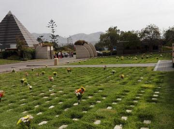 Venta de Tumba Doble (Jardines de La Paz)