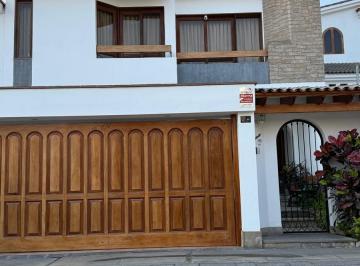 Se Vende Casa en Santa Patricia La Molina Calle Montevideo
