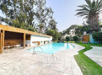 Al Costado del Golf La Planicie - Casa en Condominio Privado