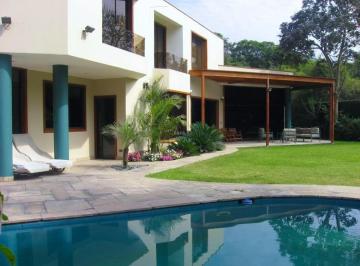Vendo Moderna Residencia Techos Altos en La Planicie