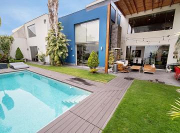 Se Vende Casa en La Planicie, Etapa 1, 4 Dormitorios, Piscina, La Molina