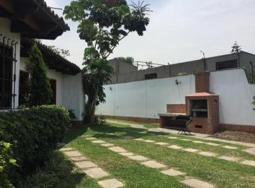 Buena Casa en Venta en Urb. Camacho - La Molina
