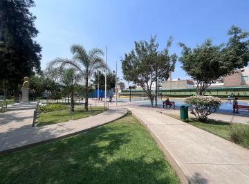Venta de Espaciosa Casa en Esquina con Doble Ingreso en Urb. Cerrada Covima, La Molina