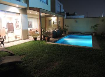 Excelente Casa en Venta en Las Lagunas de La Molina con Suite Privada