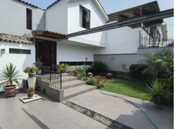 Hermosa Casa Ubicadisima Finos Acanados