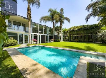 Casa de Lujo en Venta Frente Al Golf de La Planicie