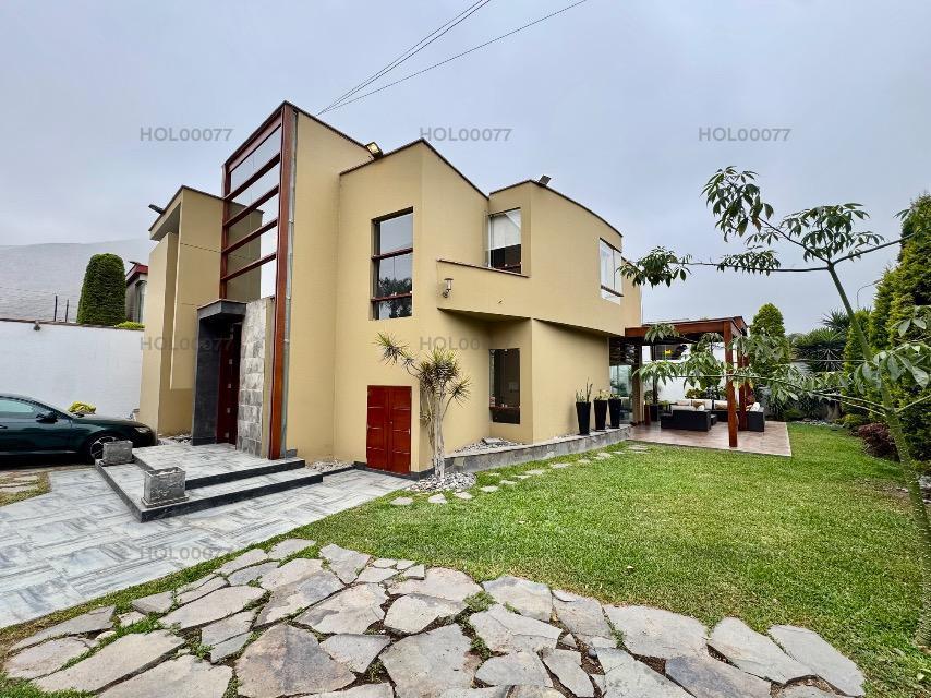 Venta Linda Casa Urb. Sol de La Molina 1ra Etapa