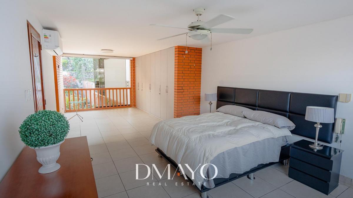 Venta de Casa 560 m² con Piscina, Jardín Área de Parrilla en Rinconada del Lago