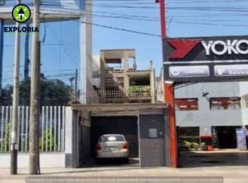 En Venta o Alquiler: Estratégico Edificio Comercial con Zonificación Cz