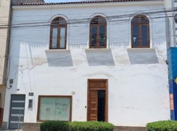 Vendo Casa Comercial en Calle Enrique Villar 429, Urb. Santa Beatriz At:210 m²