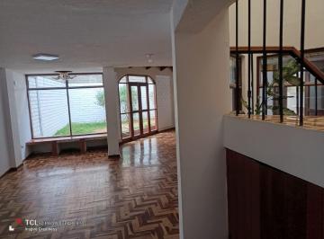 2cras de Bertelo con Sosa Pelaez Casa 187 m² 3 Pisos Construidos $300, 000