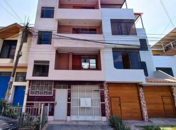 Casa en Ate