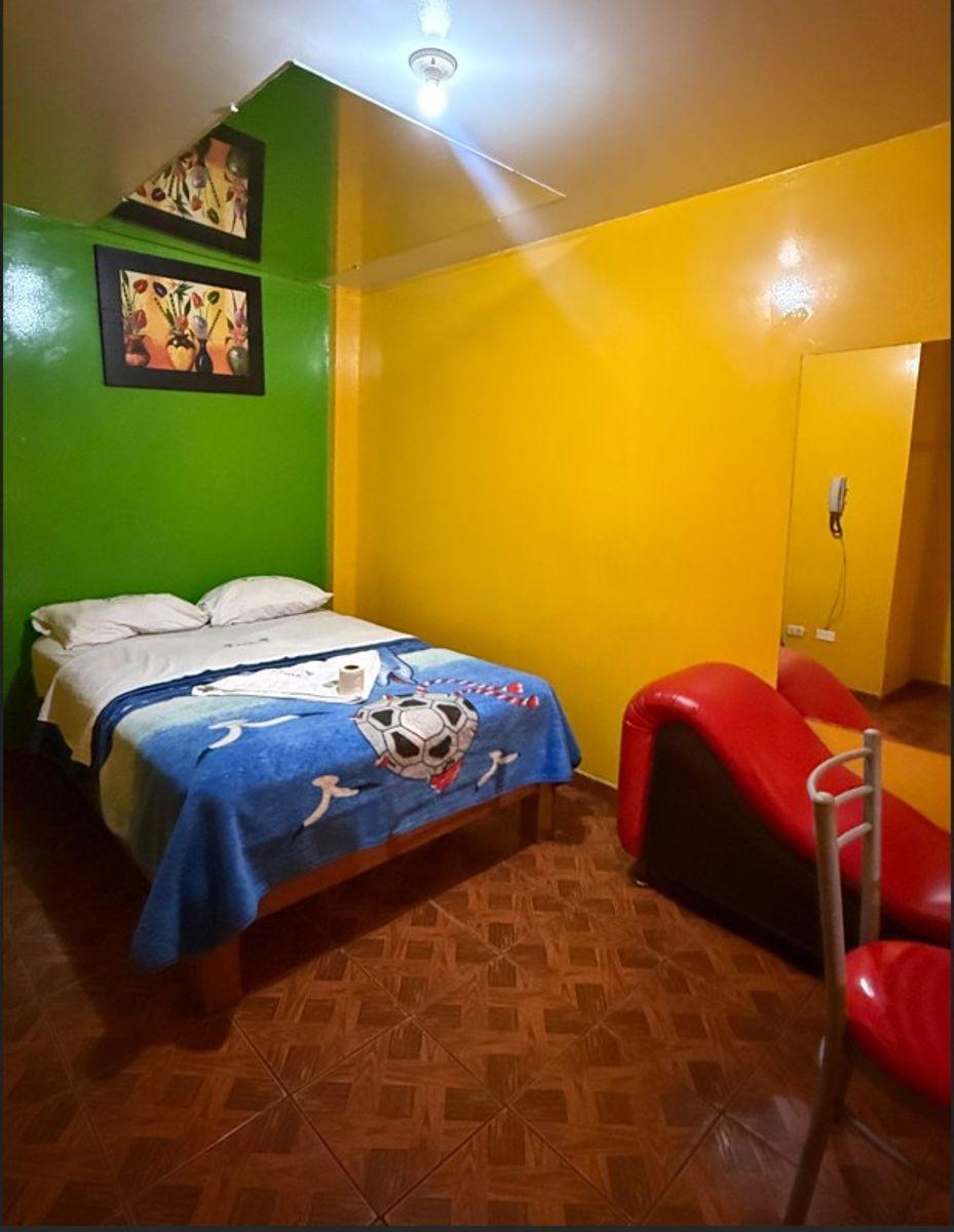 "Hostal en Venta Huaycán – 21 Habitaciones – Excelente Inversión"