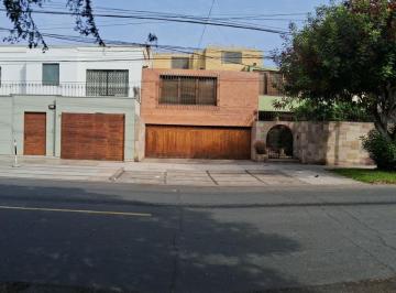 Venta de Casa Como Terreno | Lince Limite con San Isidro