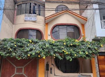Venta de Casa Cerca a Parque 140 m² - Los Olivos