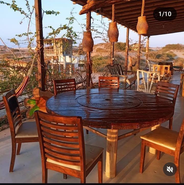 Bajo de Precio!punta Vichayo "Casa Ballena" Casa de Playa en Vichayito