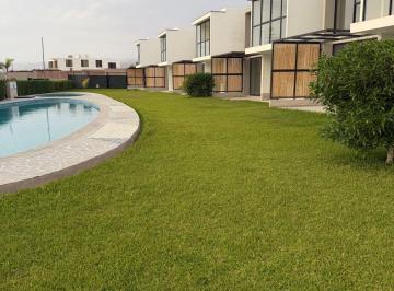 Exclusivo Condominio de Playa en Mejía