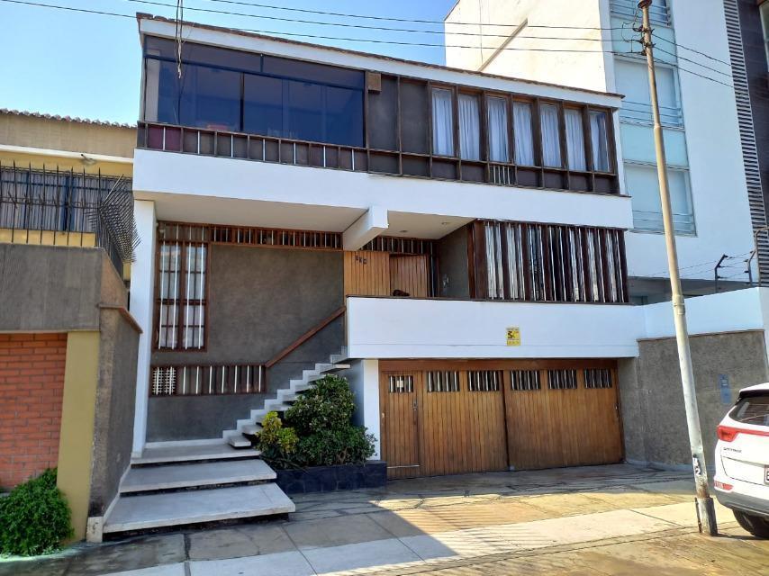 Vendo Bonita Casa Como Terreno en Calle Ayacucho N 3, Miraflores