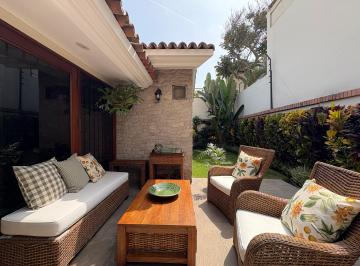 Preciosa Casa en Venta en La Aurora, Miraflores