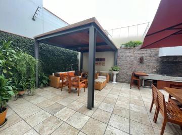 Linda Casa en Miraflores con 5 Dormitorios en Venta