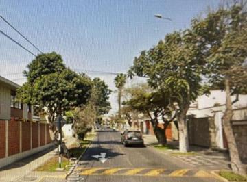 Super Oportunidad Para Construir Departamentos en El Corazon de Miraflores!