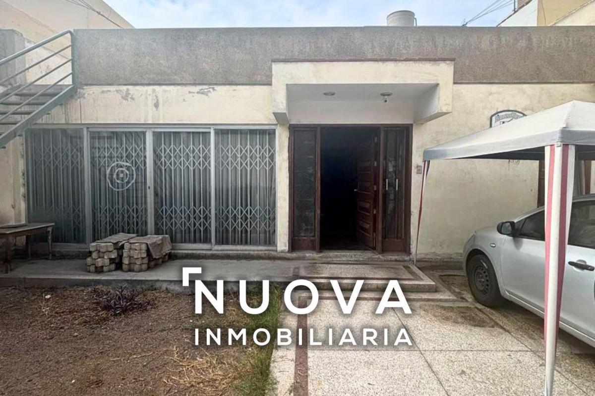 Se Vende Casa/terreno 297 m² en Miraflores