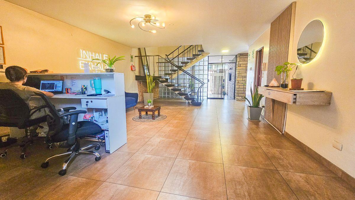 Excelente Casa Comercial en Venta Av. Roosevelt (Ex Rep. de Panama) Oficina o Comercio